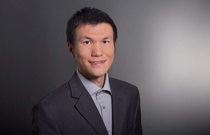 woidesign bewerbungsfoto grauer Hintergrund