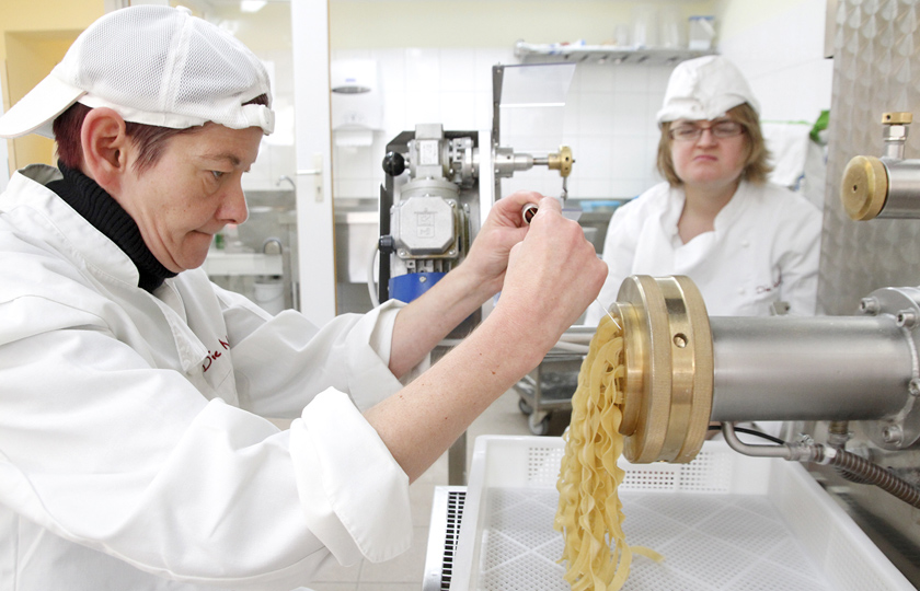 woidesign nuedelmanufaktur werkstatt f�r Menschen mit Behinderung